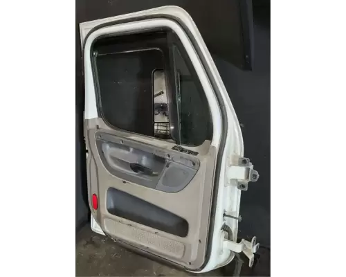Freightliner Cascadia 125 Door Assembly, Front