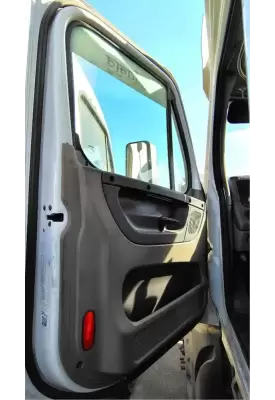 Freightliner Cascadia 125 Door Assembly, Front