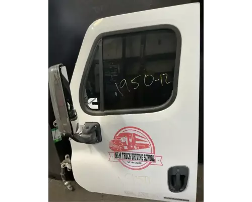 Freightliner Cascadia 125 Door Assembly, Front