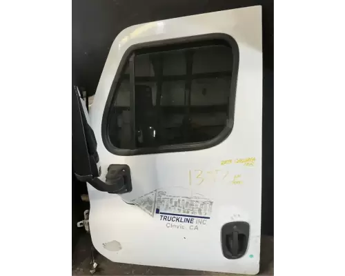 Freightliner Cascadia 125 Door Assembly, Front