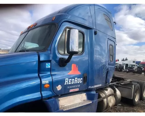 Freightliner Cascadia 125 Door Assembly, Front