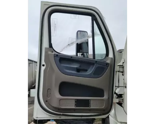 Freightliner Cascadia 125 Door Assembly, Front