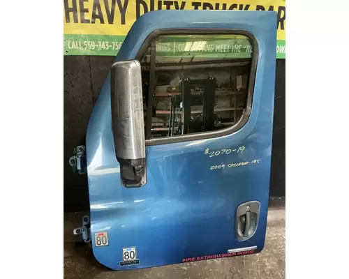 Freightliner Cascadia 125 Door Assembly, Front