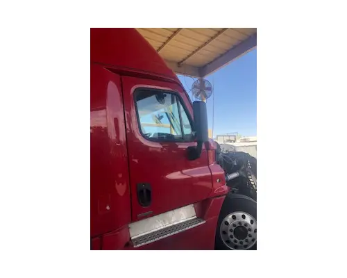 Door Assembly, Front FREIGHTLINER Cascadia 125 American Truck Salvage