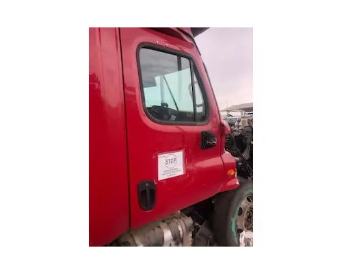 Door Assembly, Front FREIGHTLINER Cascadia 125 American Truck Salvage