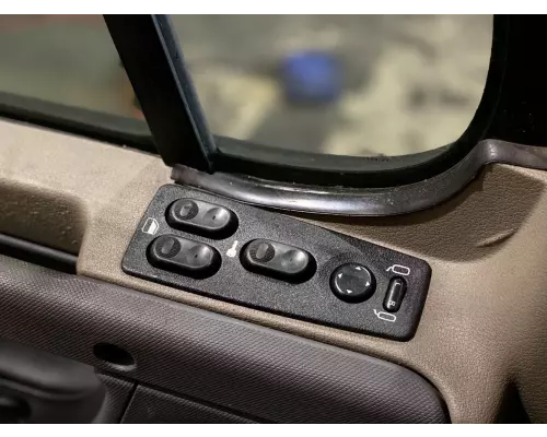 Freightliner Cascadia 125 Door Electrical Switch