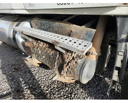DPF (Diesel Particulate Filter) Freightliner Cascadia 125 Holst Truck Parts