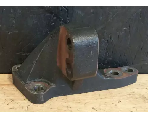 Freightliner Cascadia 125 Engine Mounts