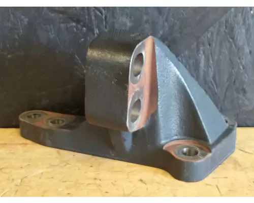 Freightliner Cascadia 125 Engine Mounts