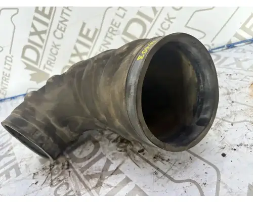 Freightliner Cascadia 125 Exhaust Pipe