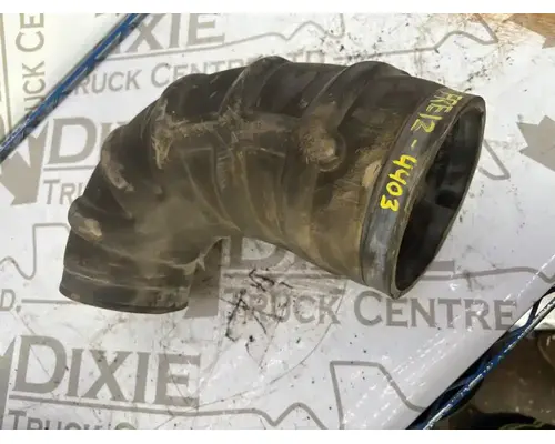 Freightliner Cascadia 125 Exhaust Pipe