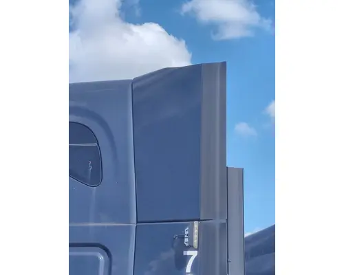 Sleeper Fairing FREIGHTLINER CASCADIA 125 LKQ Heavy Truck - Tampa