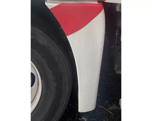 Freightliner Cascadia 125 Fender Extension