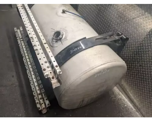 Freightliner Cascadia 125 Fuel Tank