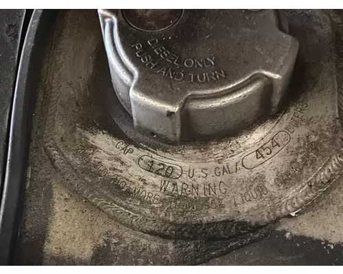 Freightliner Cascadia 125 Fuel Tank