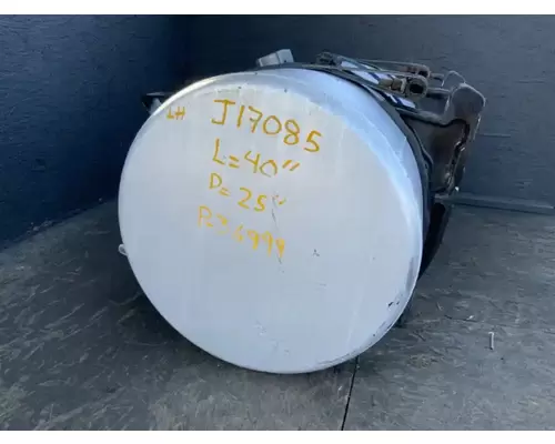 Freightliner Cascadia 125 Fuel Tank