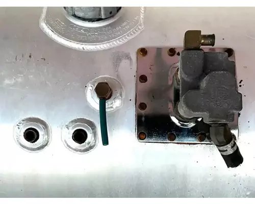 Freightliner Cascadia 125 Fuel Tank