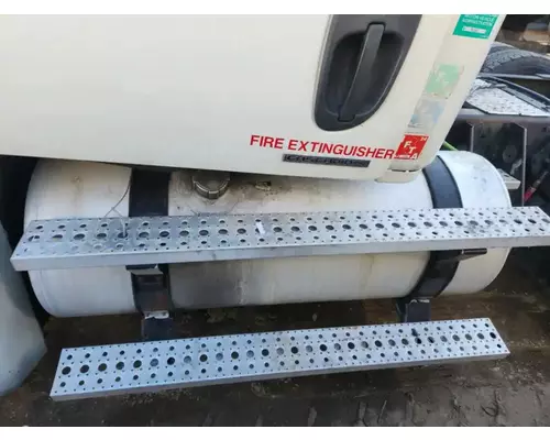 Freightliner Cascadia 125 Fuel Tank