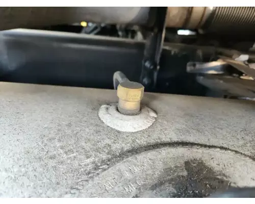 Freightliner Cascadia 125 Fuel Tank