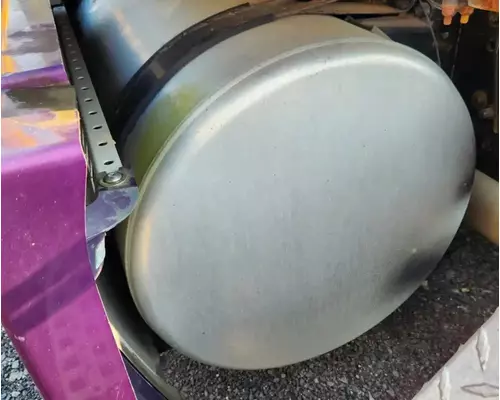 Freightliner Cascadia 125 Fuel Tank