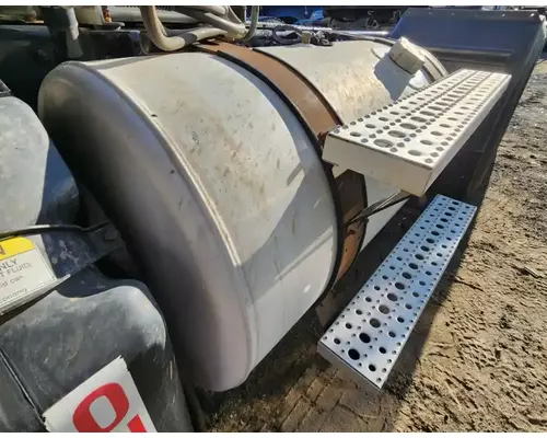 Freightliner Cascadia 125 Fuel Tank