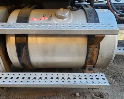 Freightliner Cascadia 125 Fuel Tank