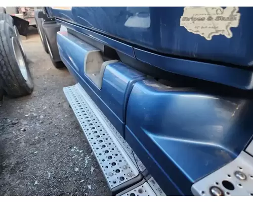 Freightliner Cascadia 125 Fuel Tank