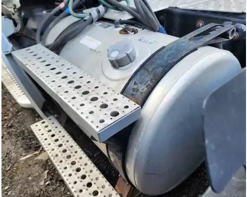 Freightliner Cascadia 125 Fuel Tank