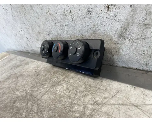 Heater Or Air Conditioner Parts, Misc. FREIGHTLINER Cascadia 125 Frontier Truck Parts