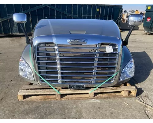 Hood FREIGHTLINER Cascadia 125 Frontier Truck Parts