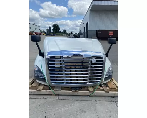 Hood FREIGHTLINER Cascadia 125 Frontier Truck Parts