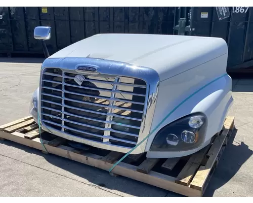 Hood FREIGHTLINER Cascadia 125 Frontier Truck Parts