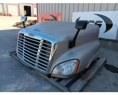 Freightliner Cascadia 125 Hood