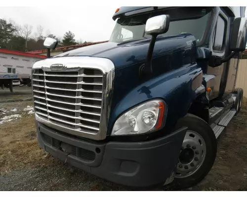 Hood FREIGHTLINER CASCADIA 125 New York Truck Parts, Inc.