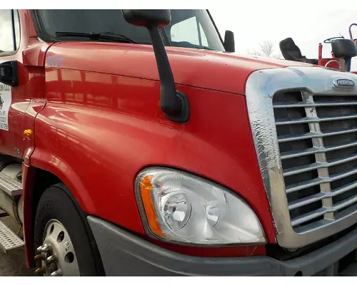 Hood FREIGHTLINER CASCADIA 125 Michigan Truck Parts