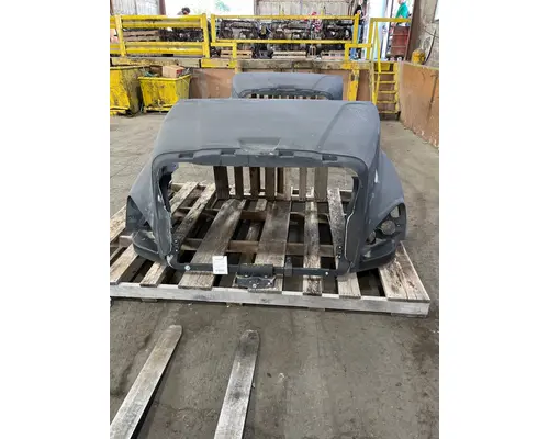 Hood Freightliner cascadia 125 River City Truck Parts Inc.