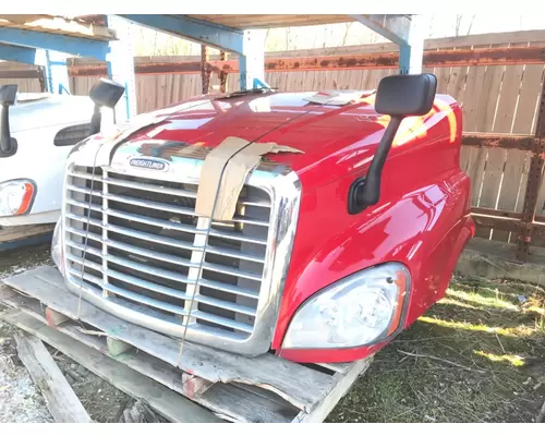 Freightliner Cascadia 125 Hood