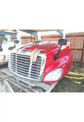 Freightliner Cascadia 125 Hood