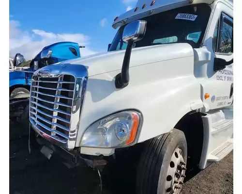 Freightliner Cascadia 125 Hood