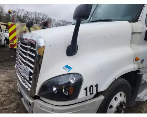 Freightliner Cascadia 125 Hood