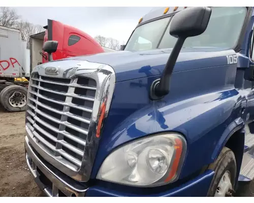 Freightliner Cascadia 125 Hood