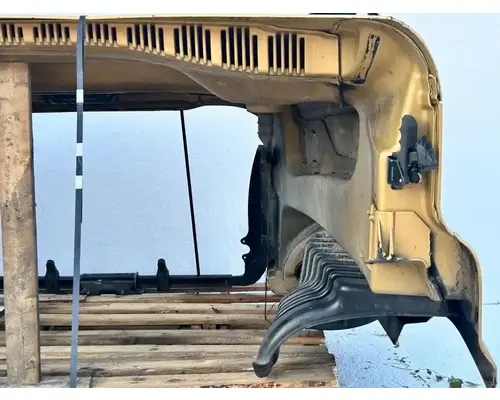 Freightliner Cascadia 125 Hood