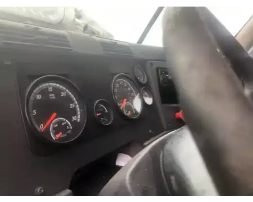 Freightliner Cascadia 125 Instrument Cluster