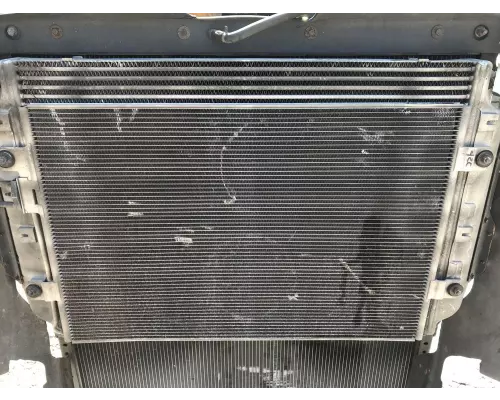 Freightliner Cascadia 125 Intercooler