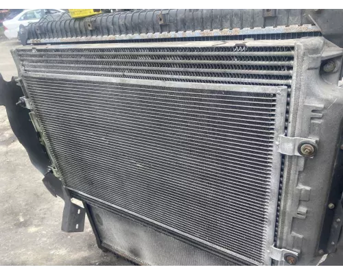 Freightliner Cascadia 125 Intercooler