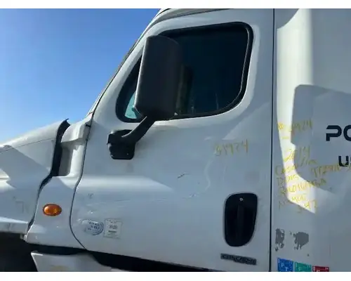 Freightliner Cascadia 125 Mirror (Side View)