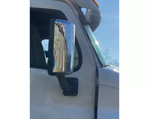 Freightliner Cascadia 125 Mirror (Side View)