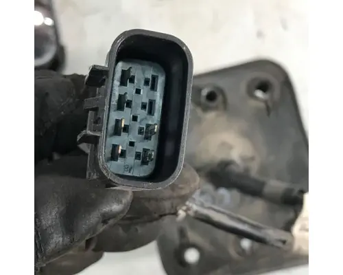 Freightliner Cascadia 125 Mirror (Side View)