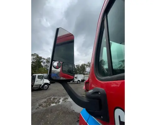 Freightliner Cascadia 125 Mirror (Side View)