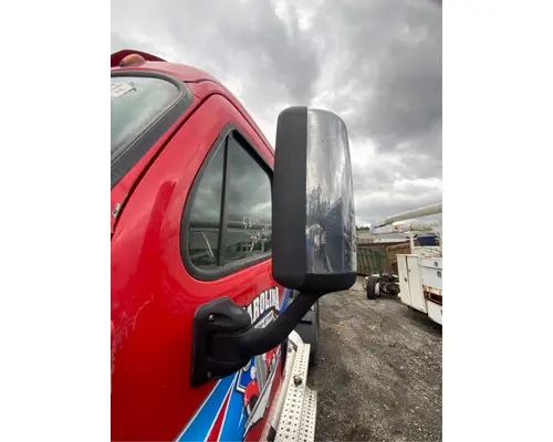 Freightliner Cascadia 125 Mirror (Side View)